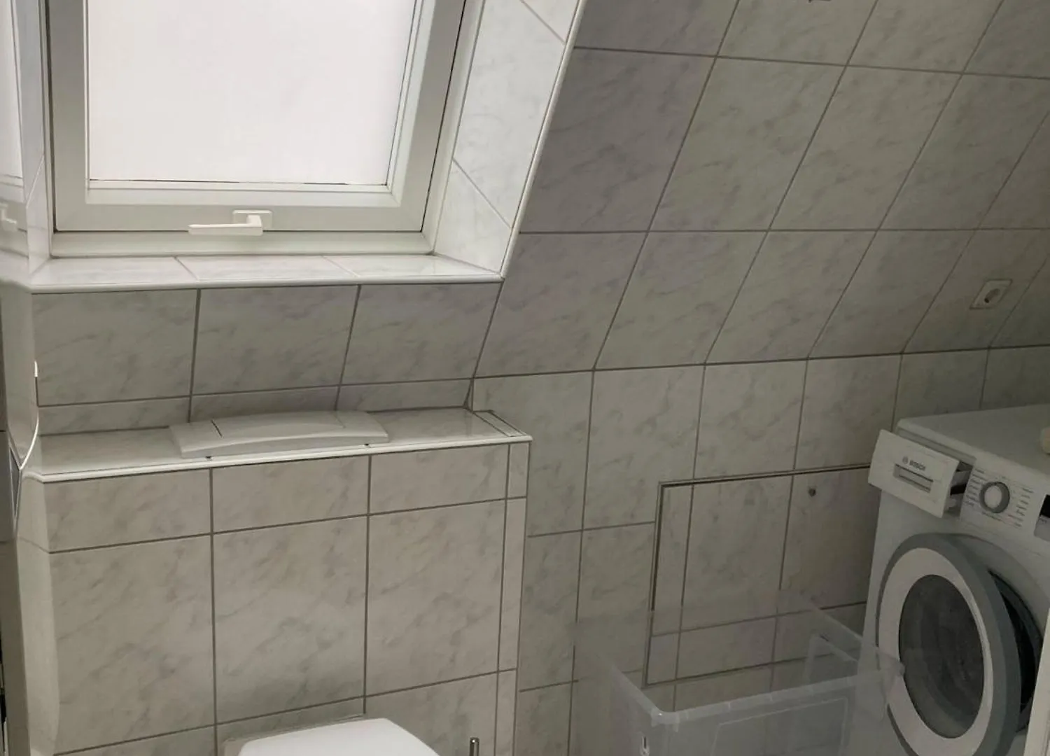 公寓 Homie Stay Schiestlstrasse - Moderne Dachgeschosswohnung Mit 2 Schlafzimmern 维尔茨堡